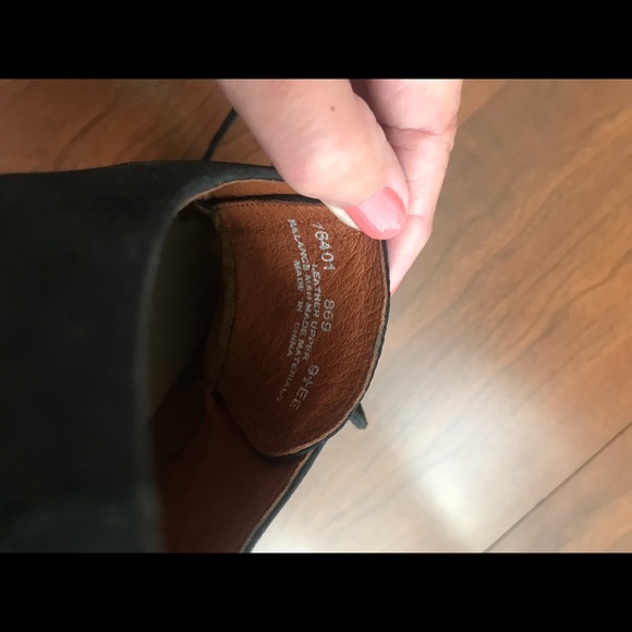 Men’s Black Casual Shoes Leather Uppers Size 9.5 - Picture 6 of 6